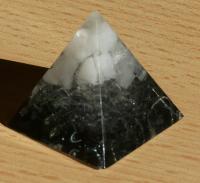 OR-025 Orgonit pyramida V 128 mm
